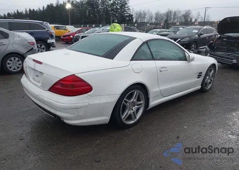 2006 Mercedes-Benz Sl 500 z USA, uszkodzony, nr VIN WDBSK75F66F116137